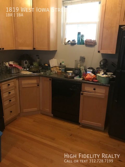 Photo - 1819 W Iowa St Unit 1R