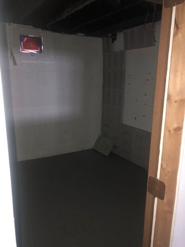 3 Bedroom home in W. Toledo Rental For Rent in Toledo, OH