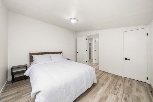 Photo - 815 SW Cloverdale St Unidad ID1391351P