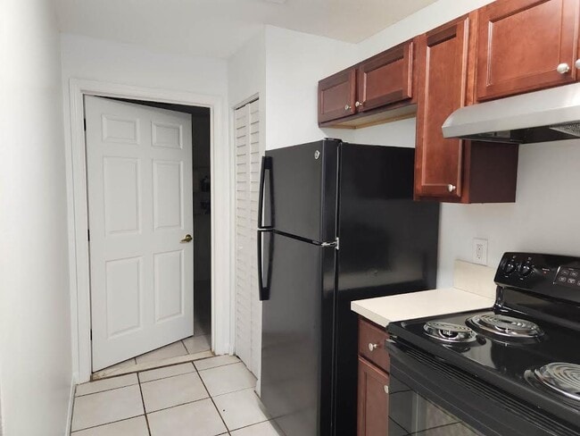 Building Photo - 504 13th Pl Unit 504 Rental