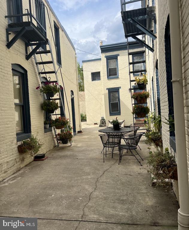Photo - 776 Washington Blvd Unit 3F