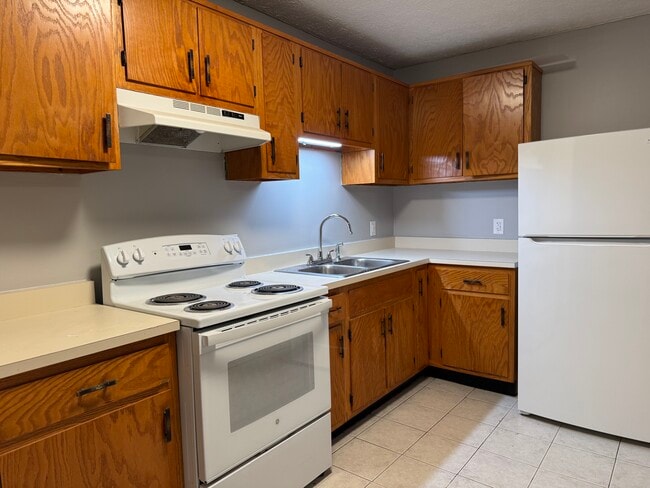 Photo - 57 S Main St Apt 2 Unidad 2