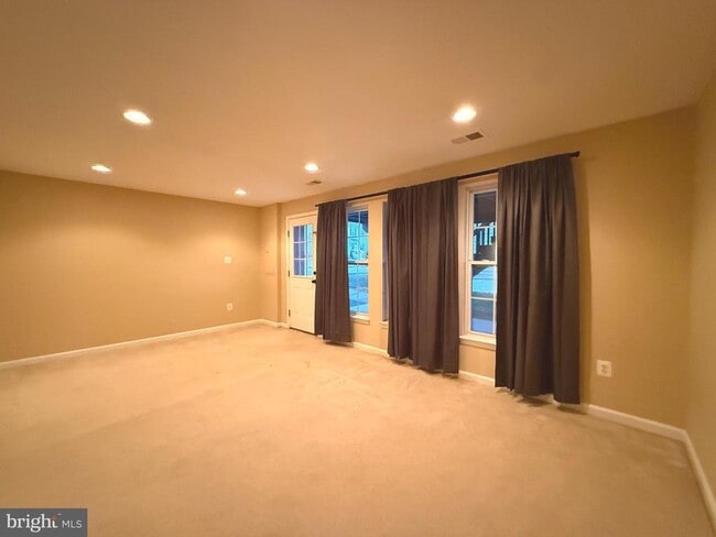 Photo - 60 Deerbrook Dr