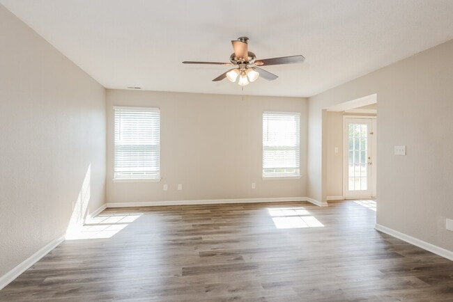 Photo - 4011 Village Trace Blvd