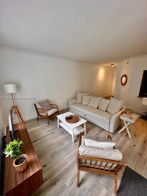 Building Photo - 3255 NE 184th St Unit 12115 Rental