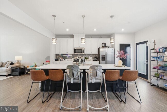Photo - 10993 Oswestry St