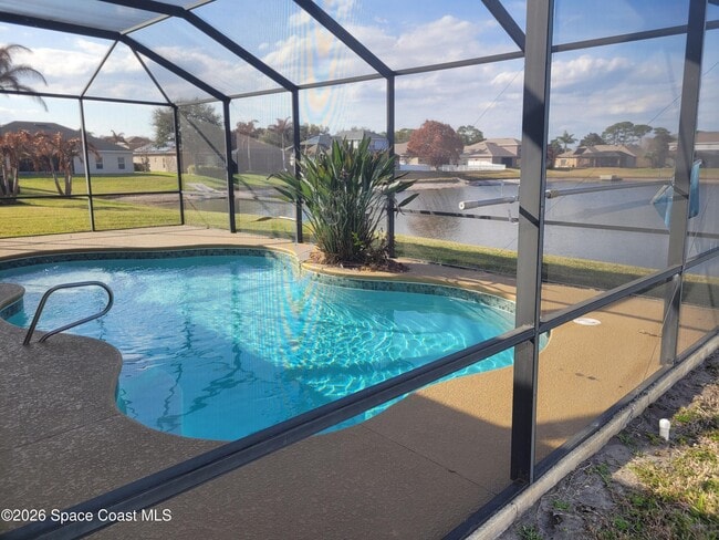 Photo - 372 Cobblewood Dr