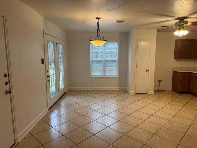 Photo - 13718 Merseyside Dr