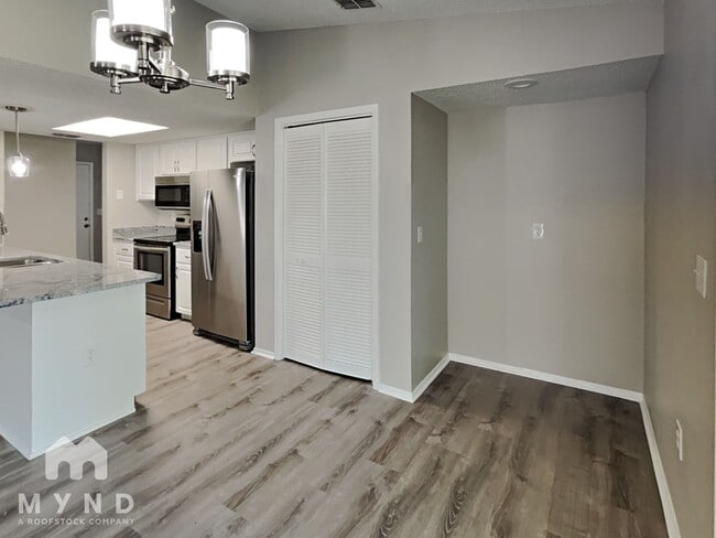 Photo - 2101 Anchor Ave