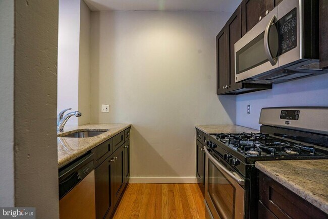 1504 Swain St Unidad 2
