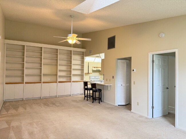 Photo - Spacious 2BR/2BA Condo with Vaulted Ceilin... Unit Apt J-8