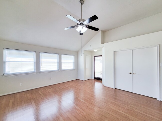 Photo - 8611 Pool Creek Dr