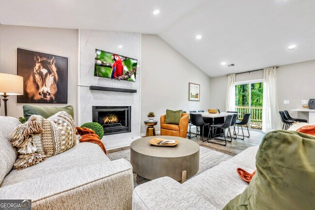 Photo - 1440 Glynn Oaks Dr SW