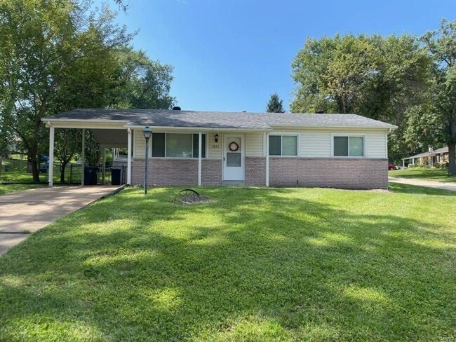 Building Photo - 1821 Schulte Hill Dr Rental