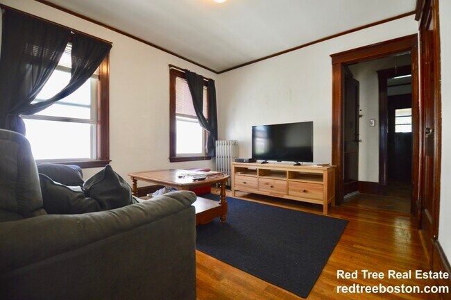 Photo - 55 Etna St Unit 1