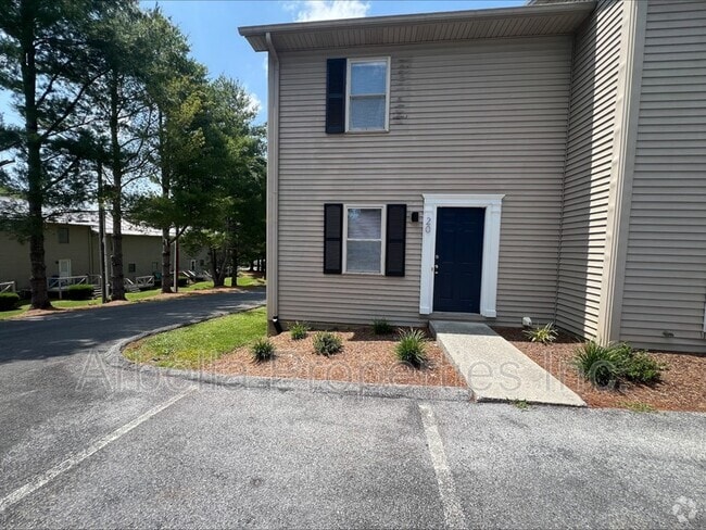 Building Photo - 2637 US-11W Unit Apt 20