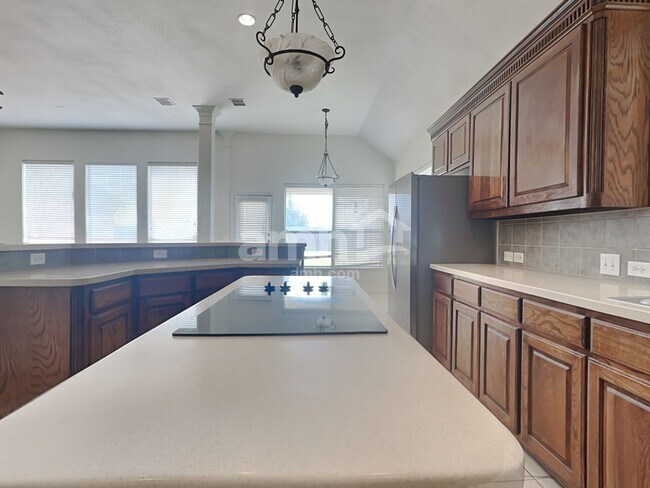 Photo - 4456 Young Dr