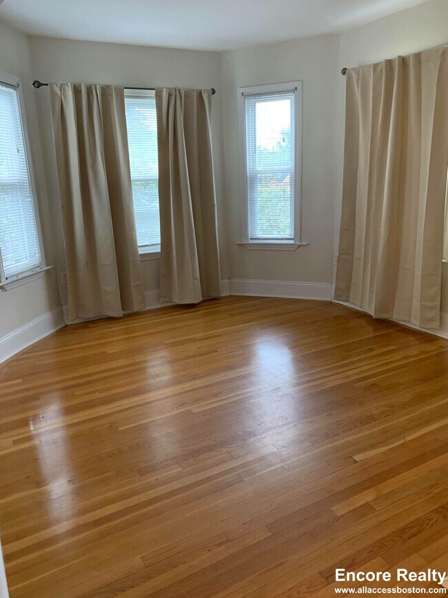 Photo - 23 Aspinwall Ave Unidad 10