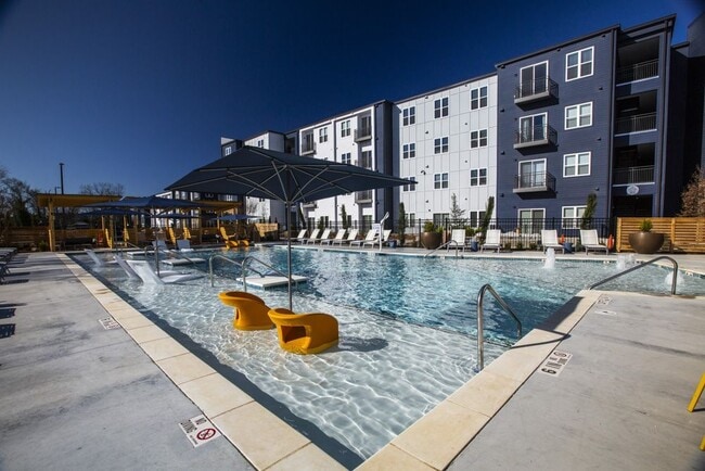 Photo - Beacon Station