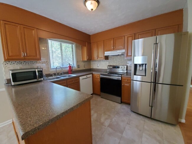 Photo - 6400 Hollyhock Ct