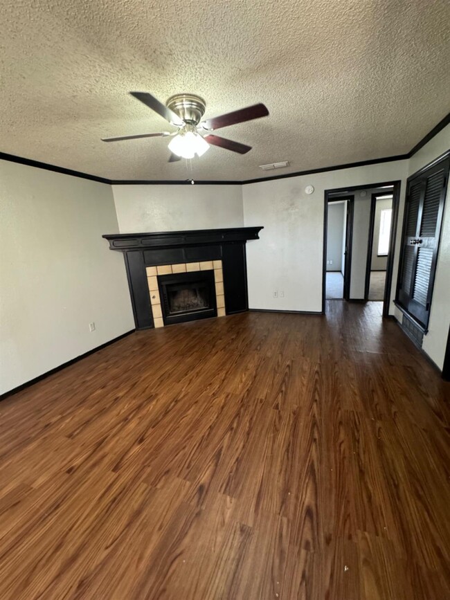 Photo - 7405 Waco Ave Townhome