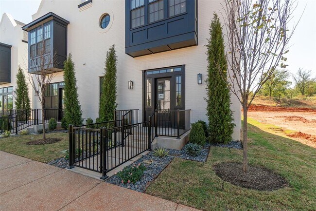 Photo - 18810 Selah Wy