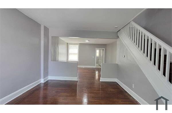 2 Bedroom home with Rear Yard