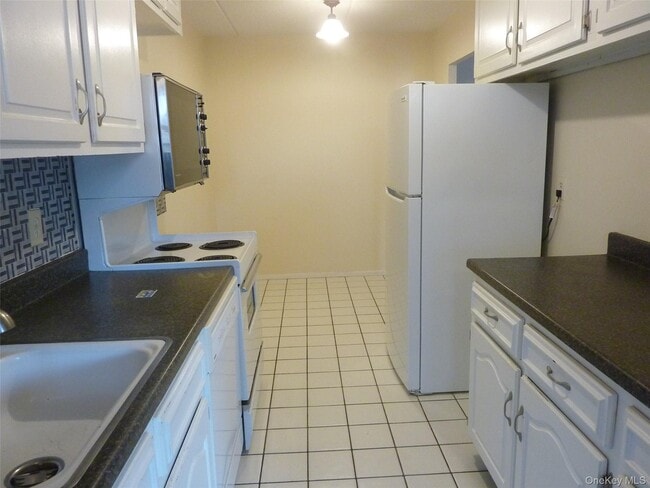 Photo - 35 Park Ave Unit 2D