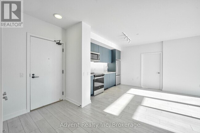 Photo - 1606 Charles St Unité PH1803