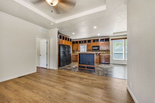 Photo - Wilson Tri-Plex Unit B