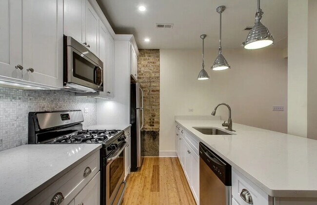 Photo - 2735 N Francisco Ave Unidad G