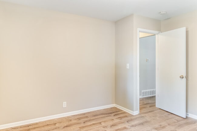 Photo - 4222 S 51st St Unit 10