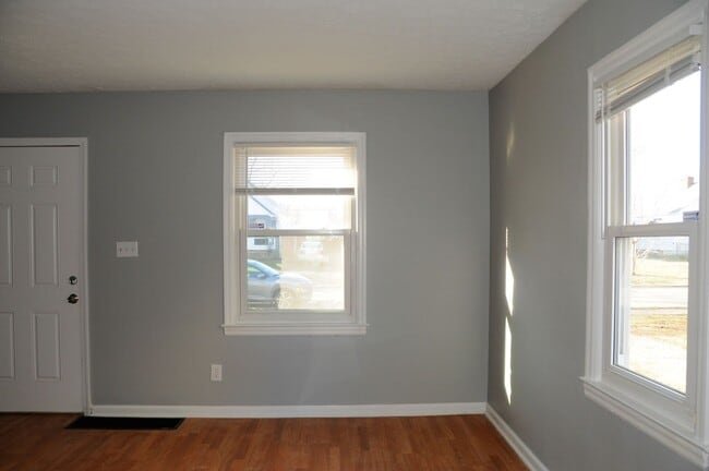 Photo - 924 S Harris Ave
