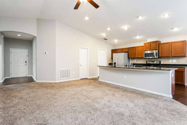 Photo - 4736 Summerfield Cir