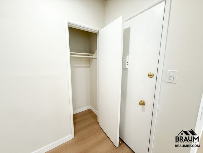Photo - 13129 Oxnard St Unit 19