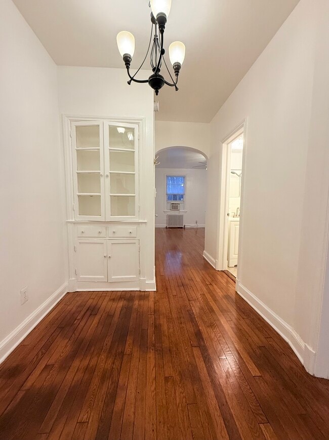 Photo - 4034 Calvert St NW