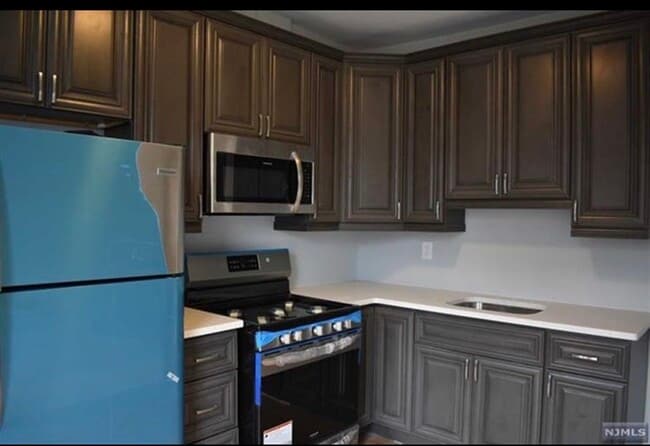Photo - 39 64th St Unit 3rd Fl