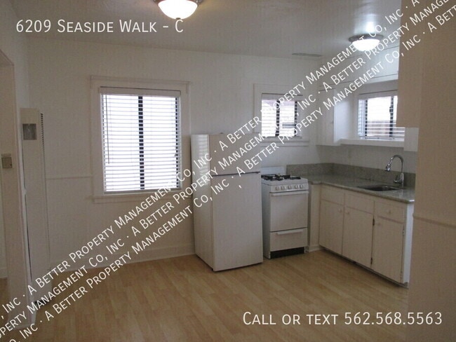 Building Photo - 6209 E Seaside Walk Unit C