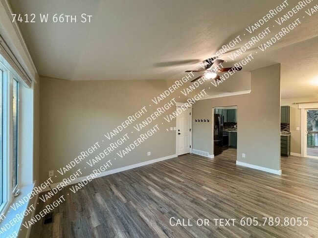 Photo - 7412 W 66th St