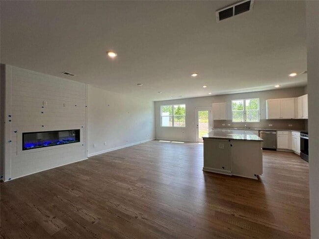 Photo - 420 Pt Pl Dr