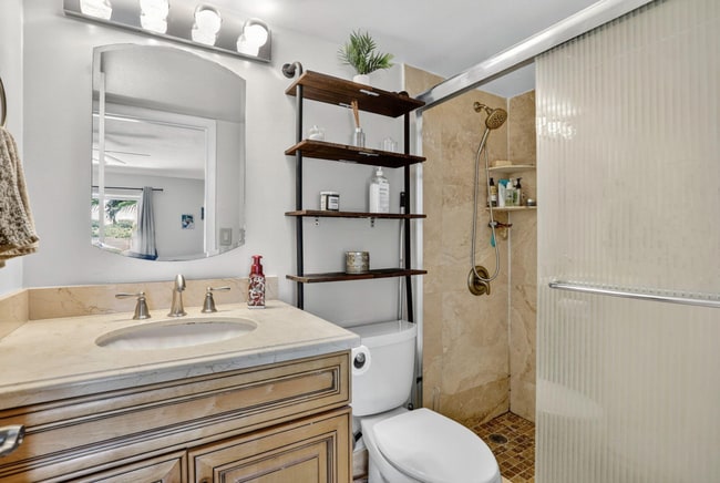 Photo - 9050 NW 28th St Unidad 123