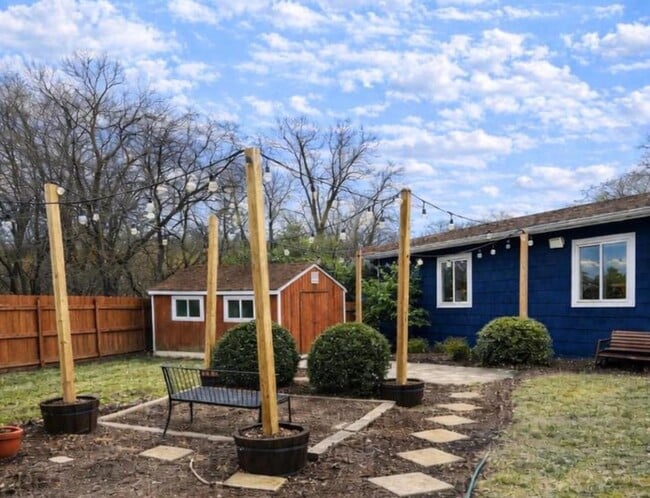 Photo - 5508 S Stough St