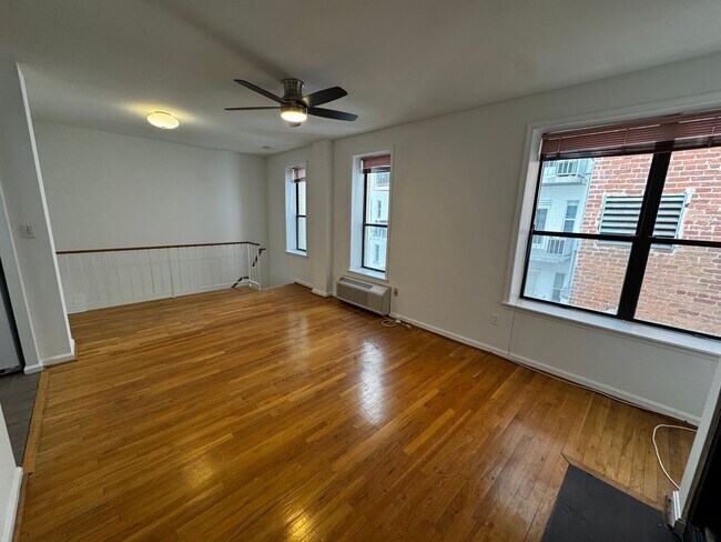 Photo - Two-Level Kalorama Condo with Washer/Dryer, Near Dupont Metro Unit 309