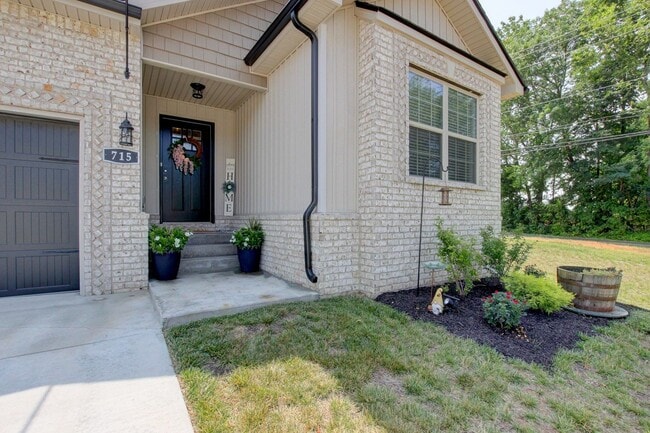 Photo - 715 Jodine Ann Dr