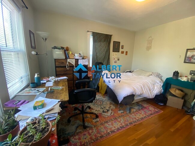 Photo - 94 Heath St Unit 1