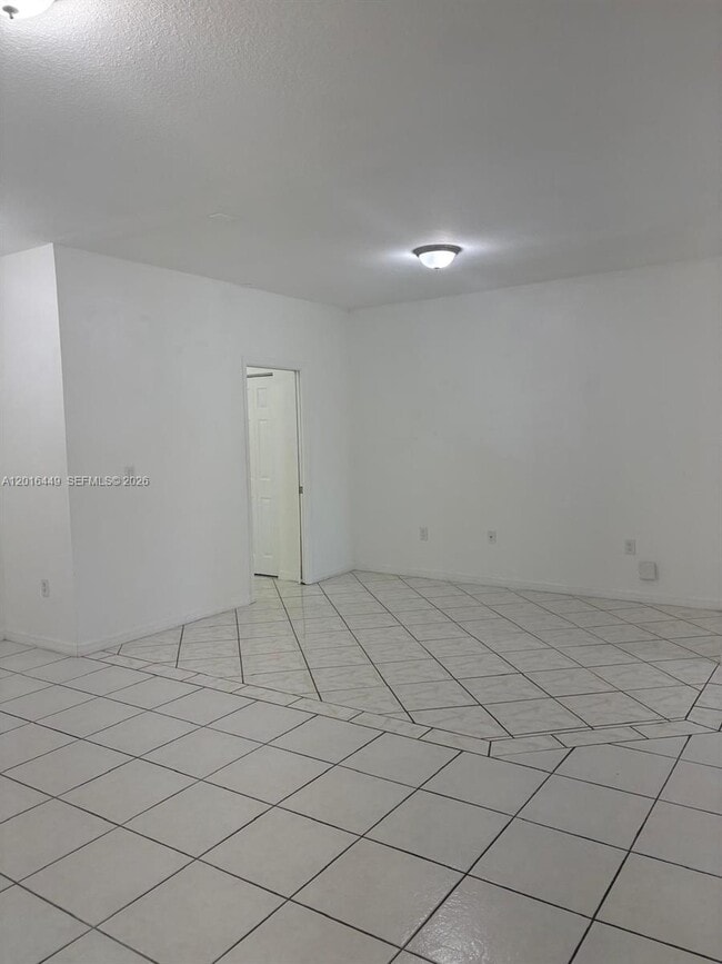 Photo - 8525 SW 165th Pl