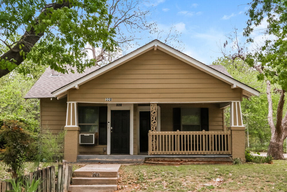 Photo - 320 Kirven Ave