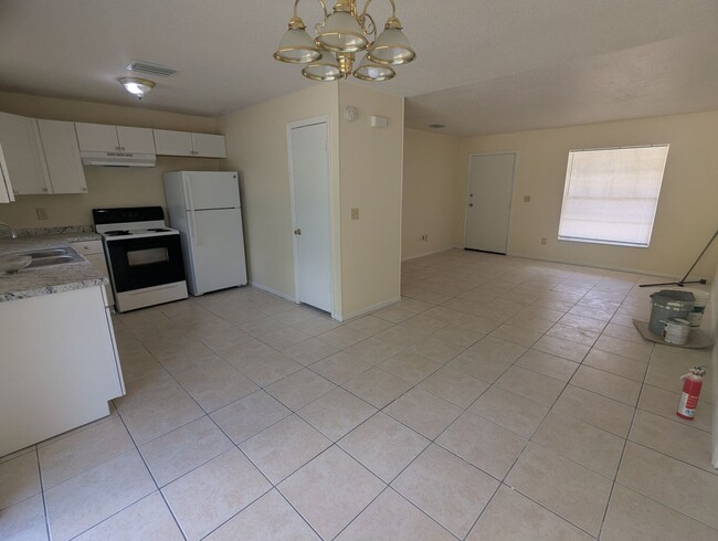 Photo - 3 Bedroom House For Rent, Lawncare included.