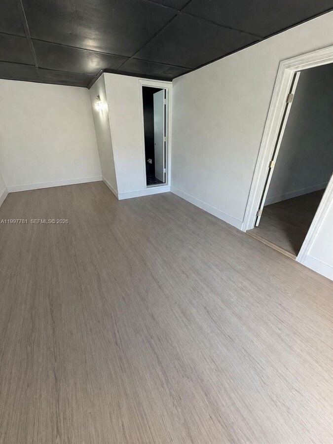 Photo - 1111 N Victoria Park Rd Unidad 1-4