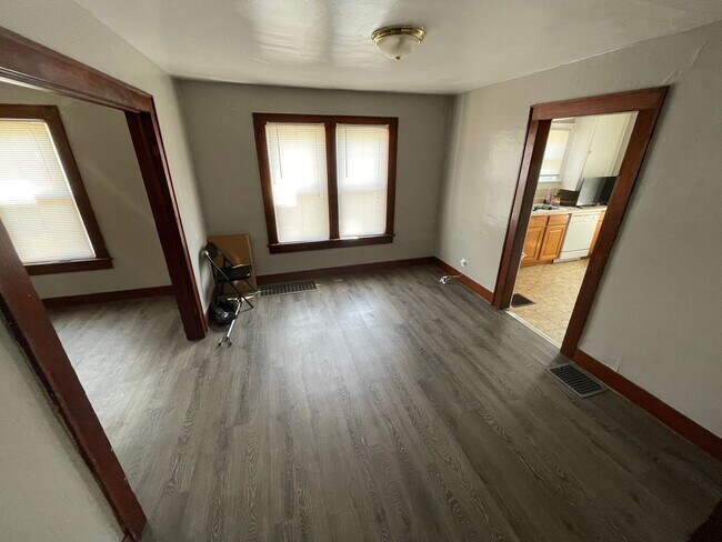 Photo - 412 Taylor Ave